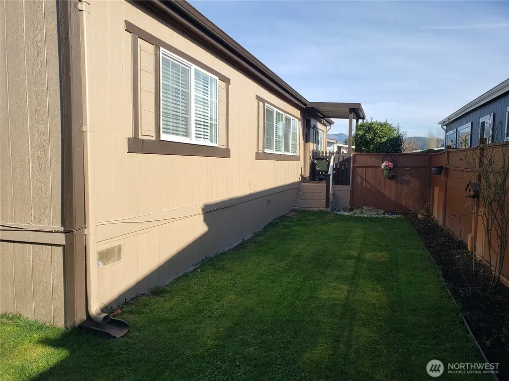 272 Grand Fir Drive Enumclaw WA 98022