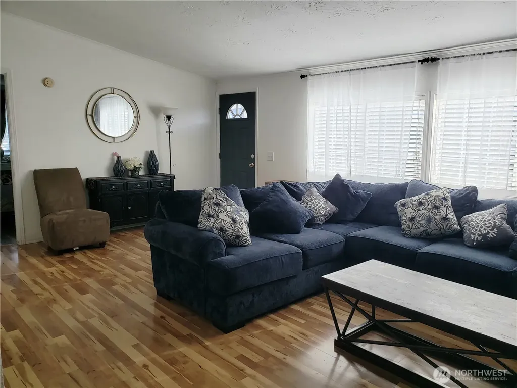 272 Grand Fir Drive Enumclaw WA 98022