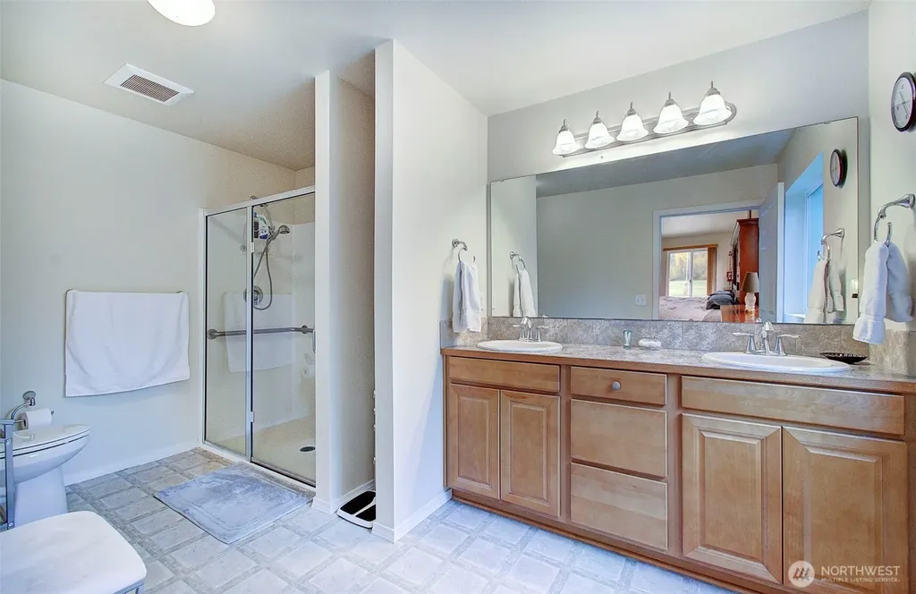 133 Lost Creek Drive Glenoma WA 98336