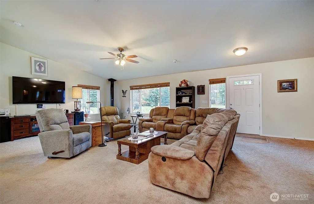 133 Lost Creek Drive Glenoma WA 98336