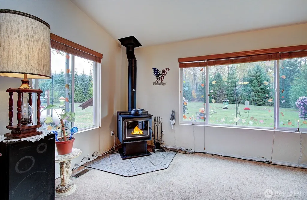 133 Lost Creek Drive Glenoma WA 98336