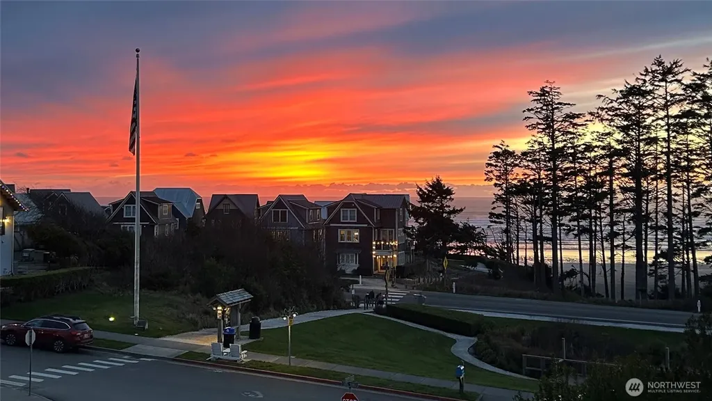 33 Fireside Lane Pacific Beach WA 98571