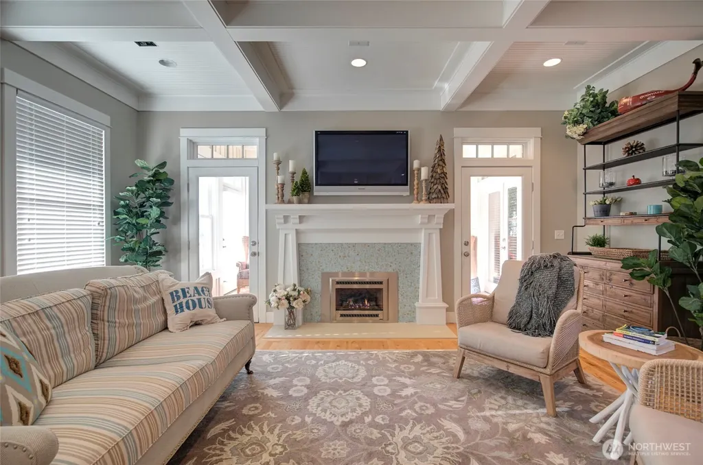 33 Fireside Lane Pacific Beach WA 98571