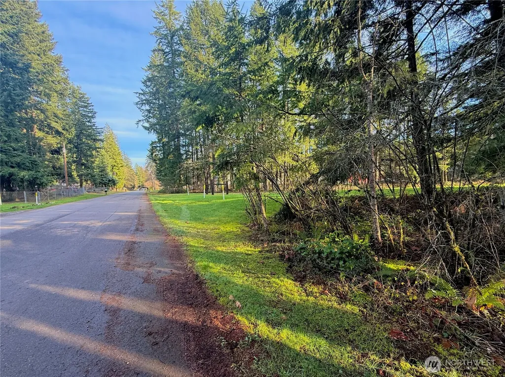 20403 SE 248th Street Maple Valley WA 98038