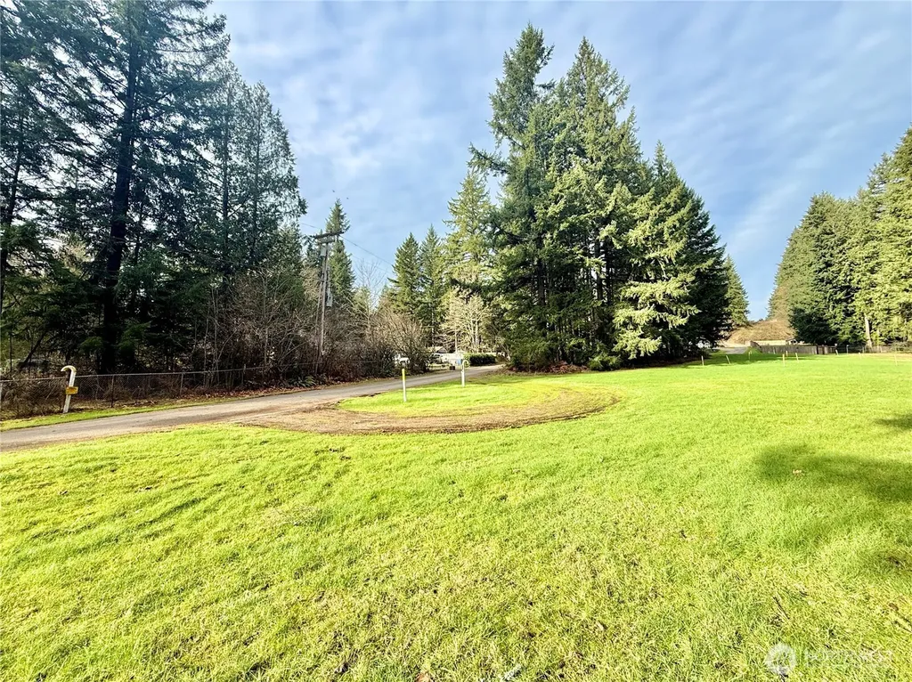 20403 SE 248th Street Maple Valley WA 98038