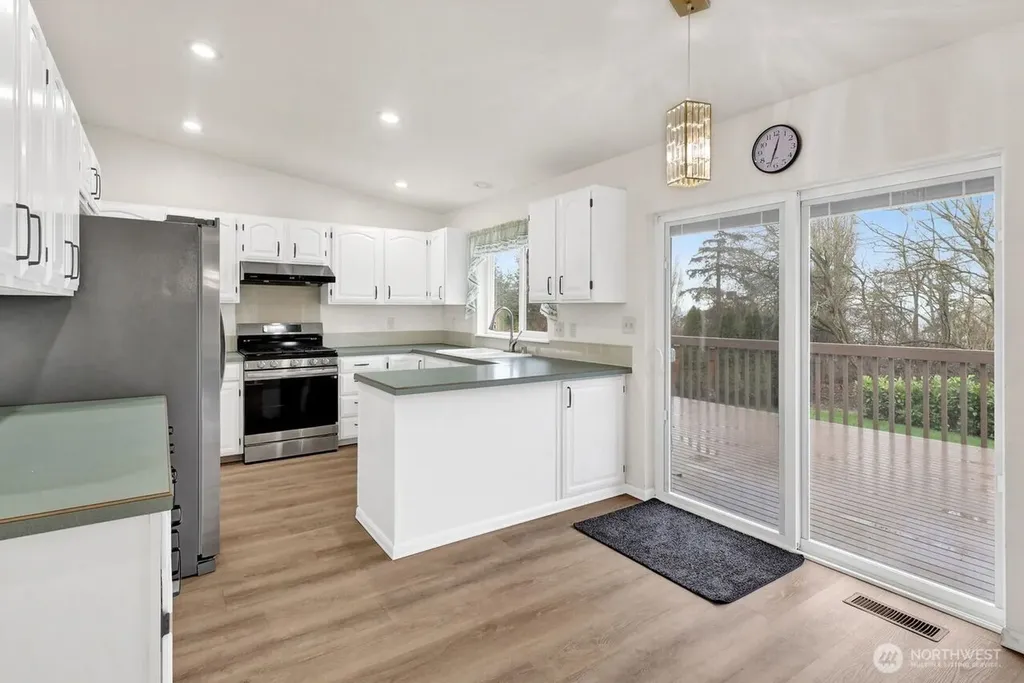 7969 Golf Course Drive Birch Bay WA 98230