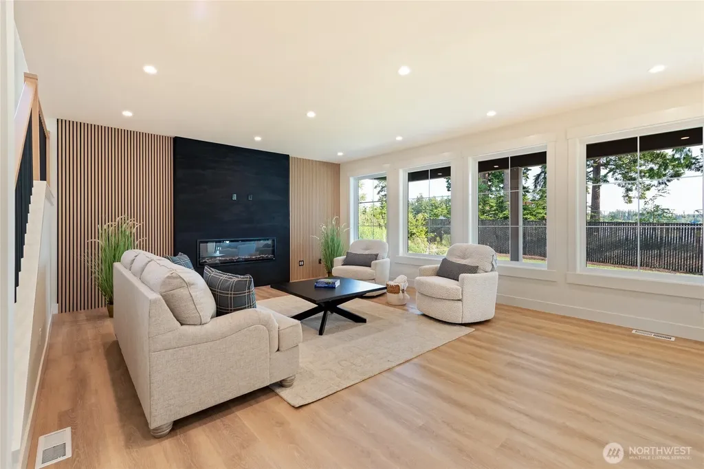 1197 Leighton Street Blaine WA 98230