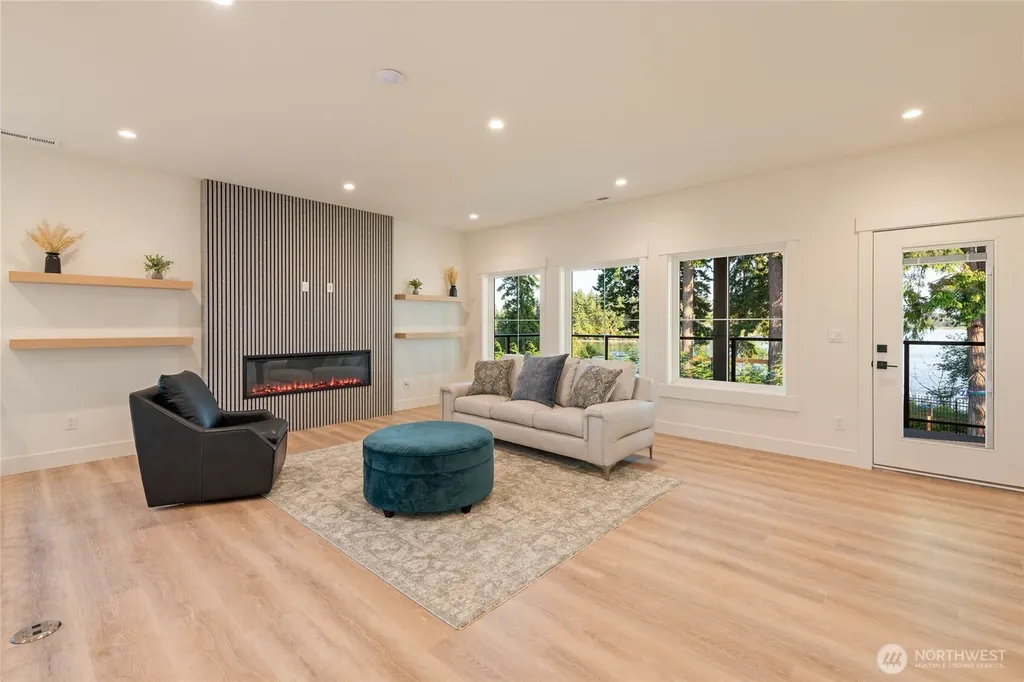 1197 Leighton Street Blaine WA 98230