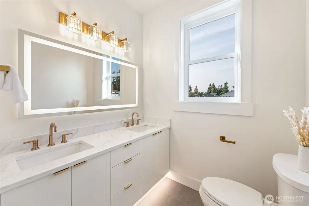 1197 Leighton Street Blaine WA 98230