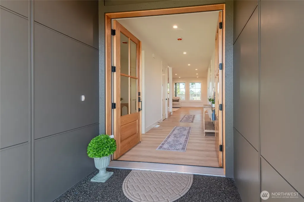1197 Leighton Street Blaine WA 98230