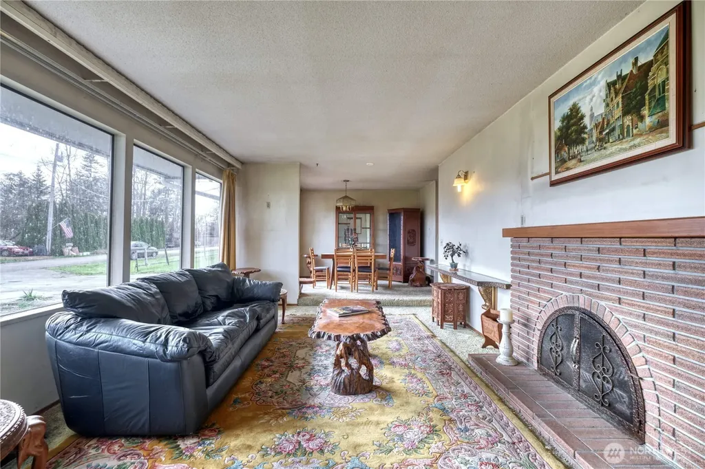 1440 Peltier Drive Point Roberts WA 98281