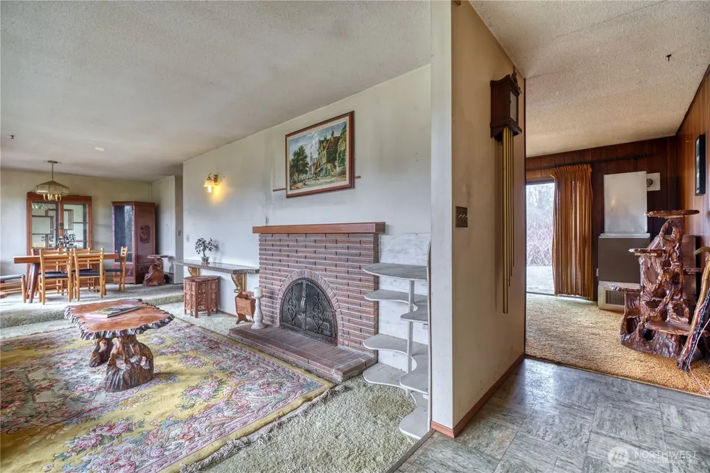 1440 Peltier Drive Point Roberts WA 98281