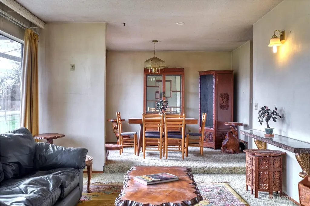 1440 Peltier Drive Point Roberts WA 98281