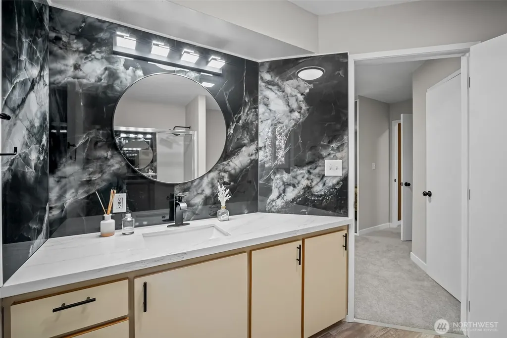 1216 E Clearbrook Drive Bellingham WA 98229