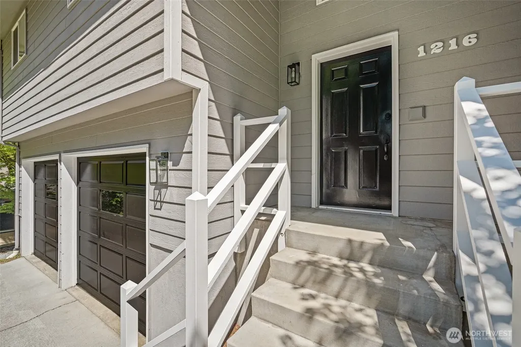 1216 E Clearbrook Drive Bellingham WA 98229