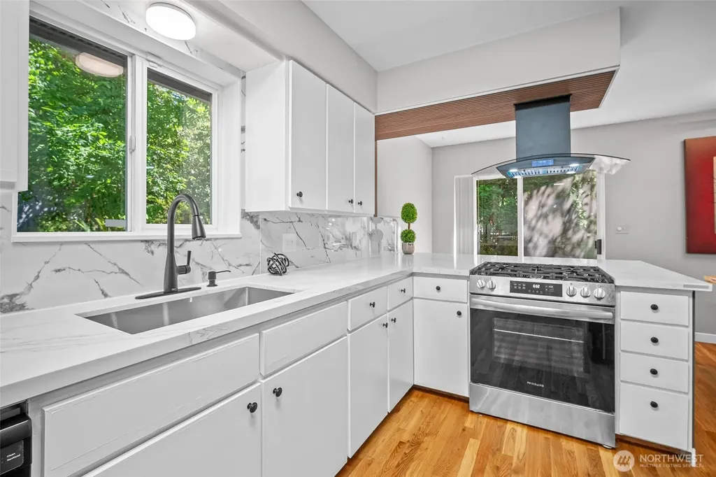 1216 E Clearbrook Drive Bellingham WA 98229