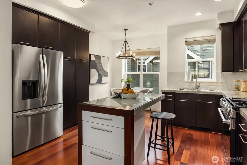 1848 NE Kenyon Court Issaquah WA 98029