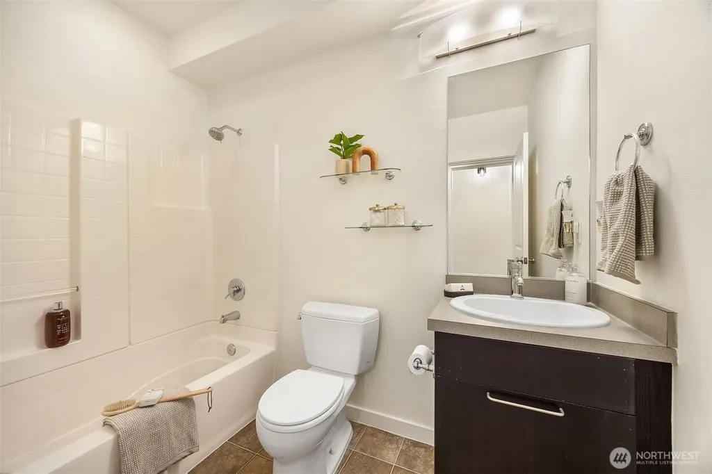 1848 NE Kenyon Court Issaquah WA 98029