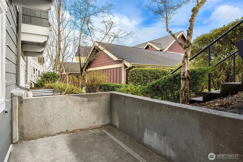 1848 NE Kenyon Court Issaquah WA 98029