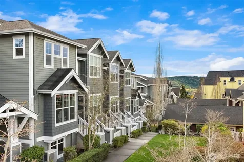 1848 NE Kenyon Court Issaquah WA 98029
