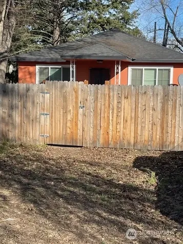 212 4th Street W Tonasket WA 98855