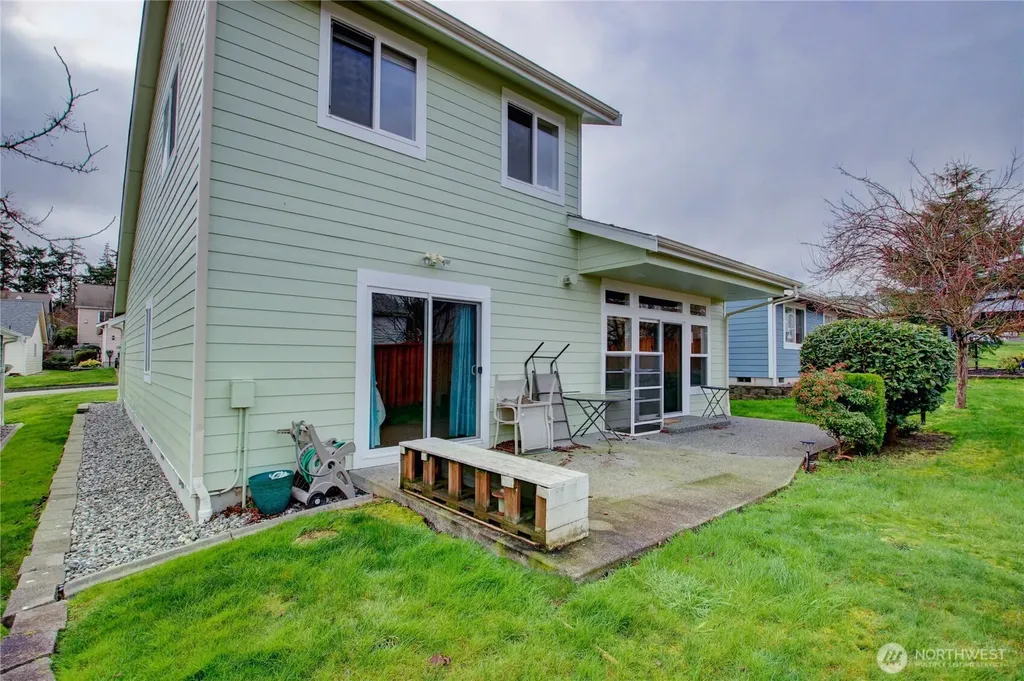 170 13th Court Oak Harbor WA 98277