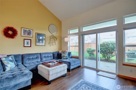 170 13th Court Oak Harbor WA 98277