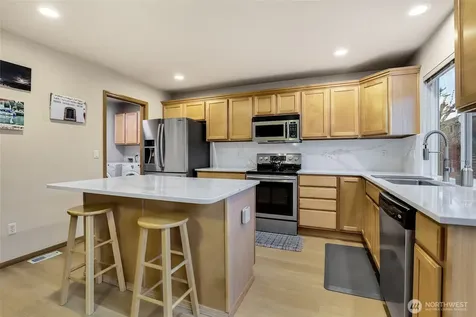 9406 225th Way NE Redmond WA 98053