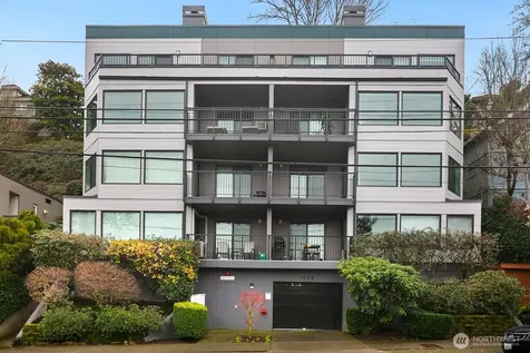 1028 Lakeview Boulevard E Seattle WA 98102