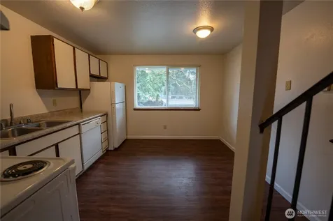 34005 1 St Circle S Federal Way WA 98003