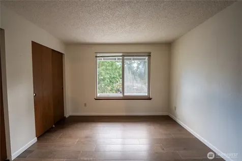 34005 1 St Circle S Federal Way WA 98003