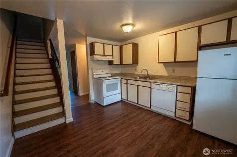 34005 1 St Circle S Federal Way WA 98003