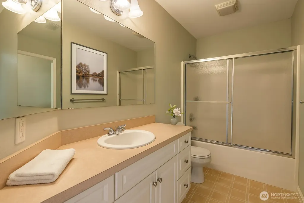 600 Sunrise Drive Lynden WA 98264