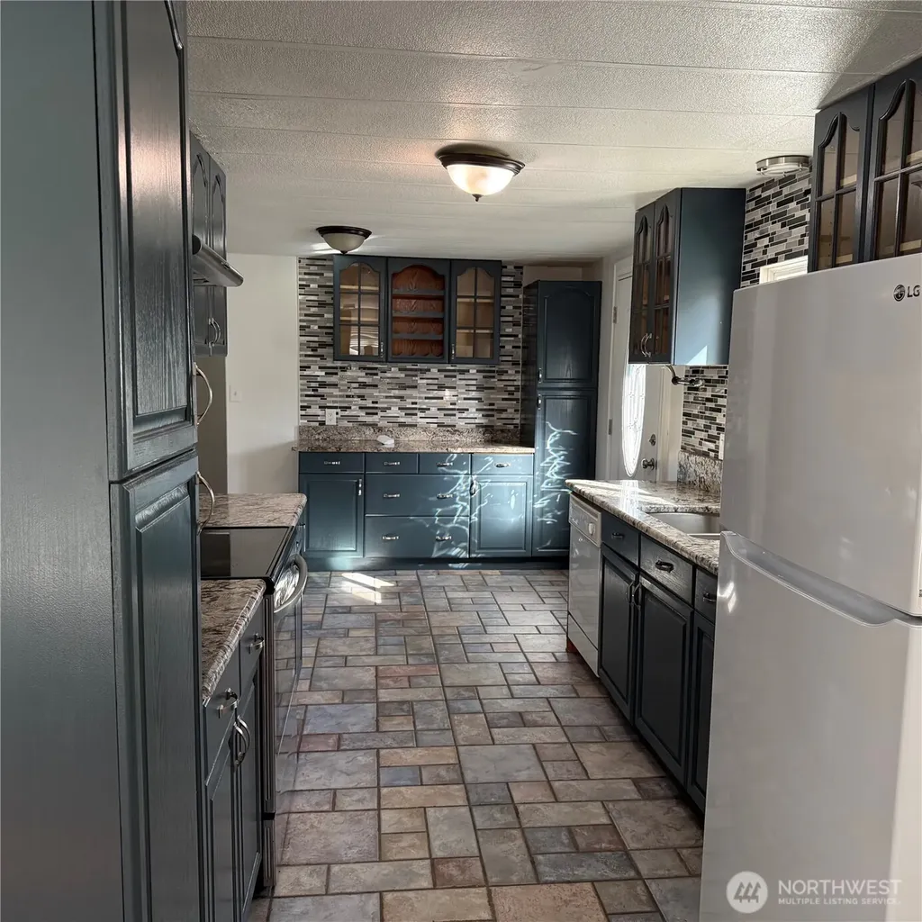 4040 Auburn Way S Auburn WA 98092