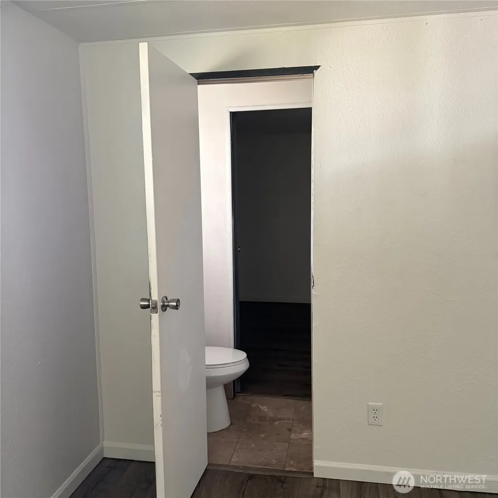 4040 Auburn Way S Auburn WA 98092
