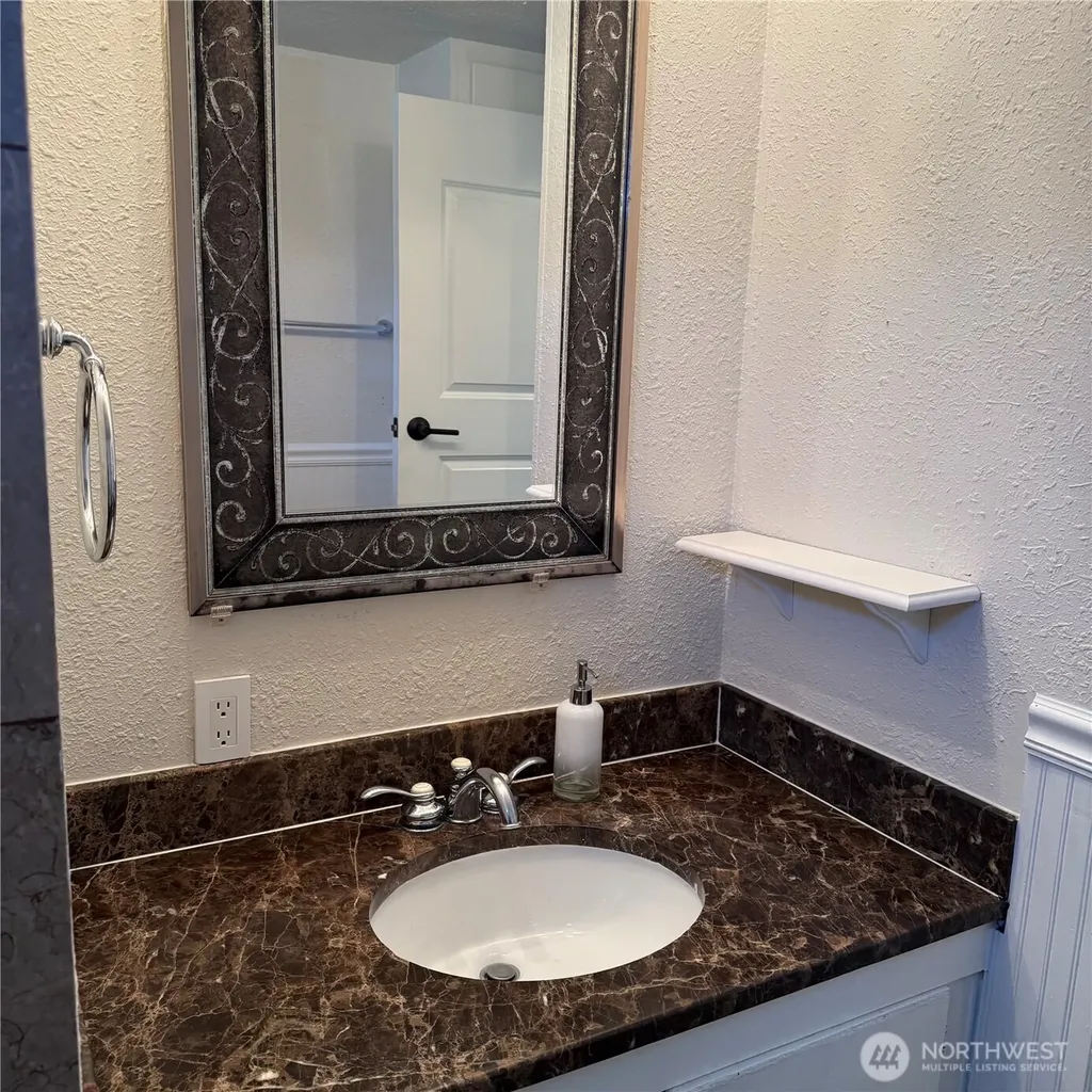 4040 Auburn Way S Auburn WA 98092