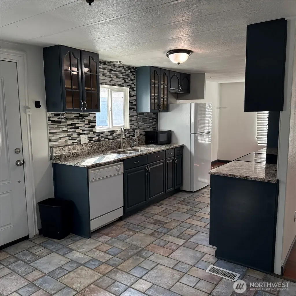 4040 Auburn Way S Auburn WA 98092