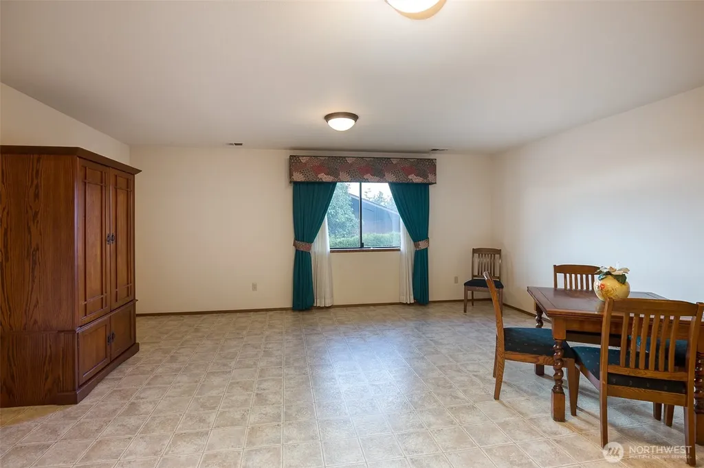 527 S Liberty Street Port Angeles WA 98362