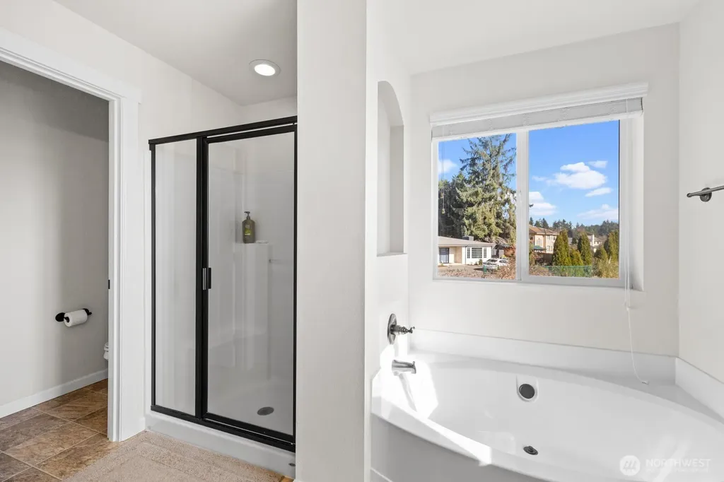 25836 168th Place SE Covington WA 98042