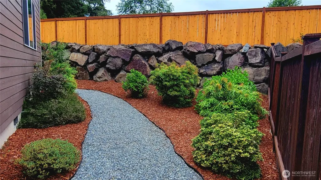 25836 168th Place SE Covington WA 98042