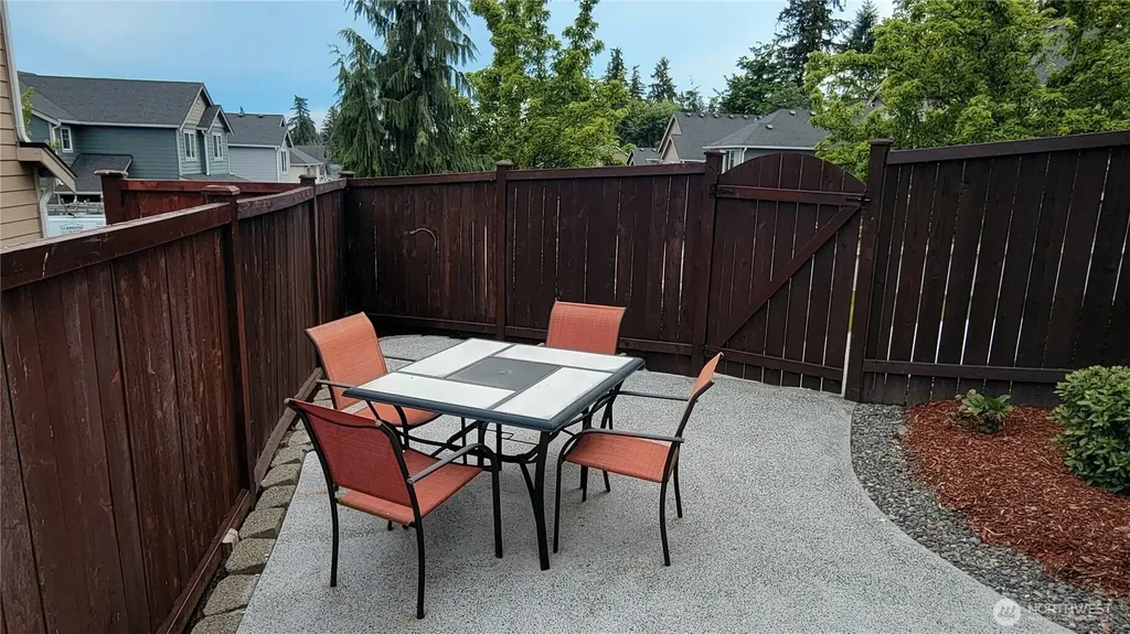 25836 168th Place SE Covington WA 98042