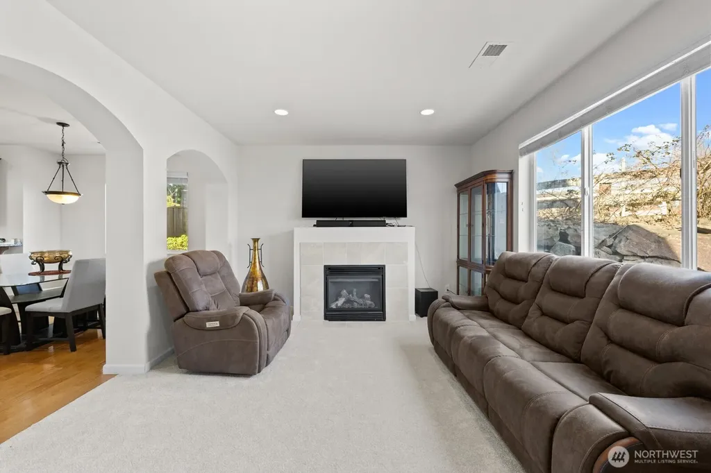 25836 168th Place SE Covington WA 98042