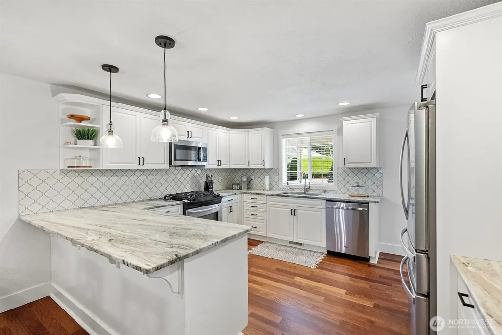 13114 Sunridge Way E Puyallup WA 98374