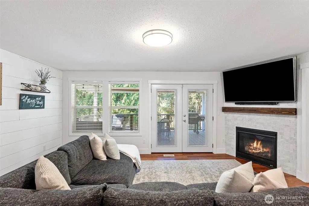 13114 Sunridge Way E Puyallup WA 98374