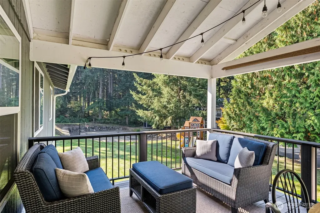 13114 Sunridge Way E Puyallup WA 98374