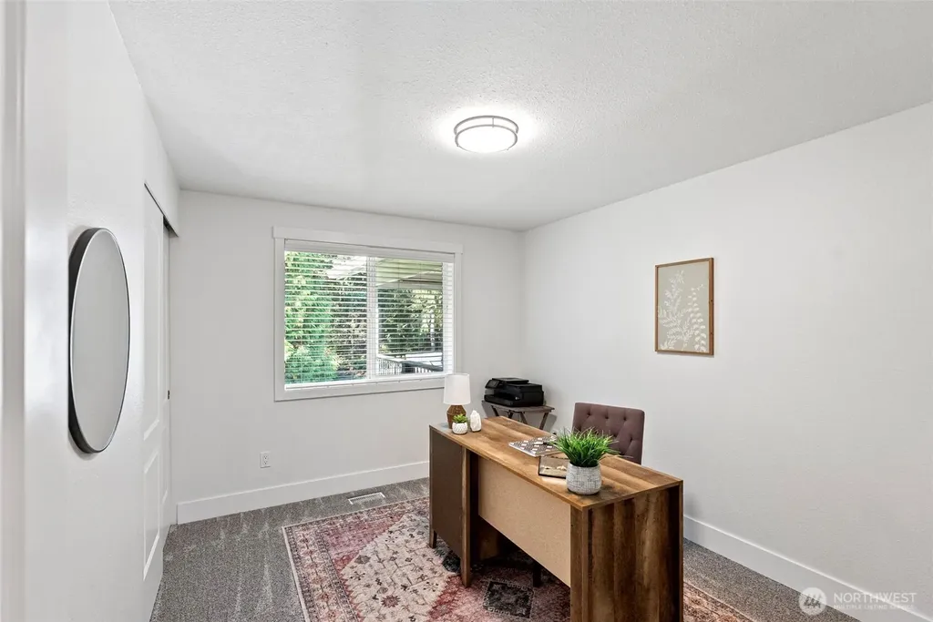 13114 Sunridge Way E Puyallup WA 98374