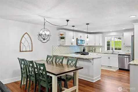 13114 Sunridge Way E Puyallup WA 98374