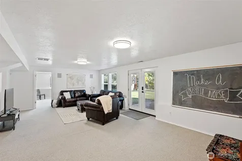 13114 Sunridge Way E Puyallup WA 98374