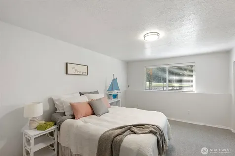 13114 Sunridge Way E Puyallup WA 98374