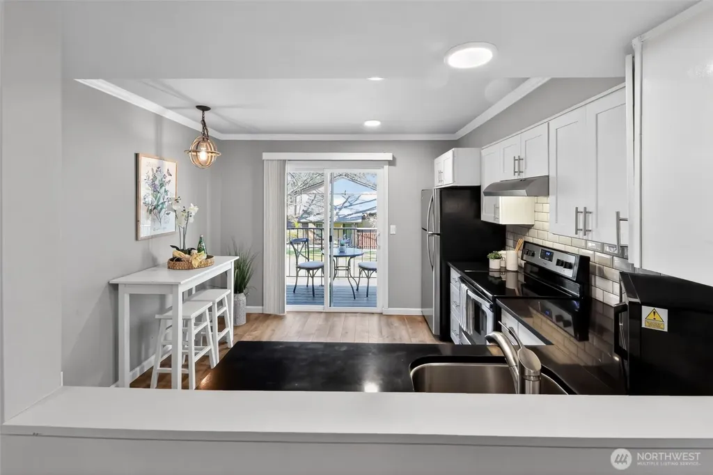 12206 NE 147th Place Kirkland WA 98034